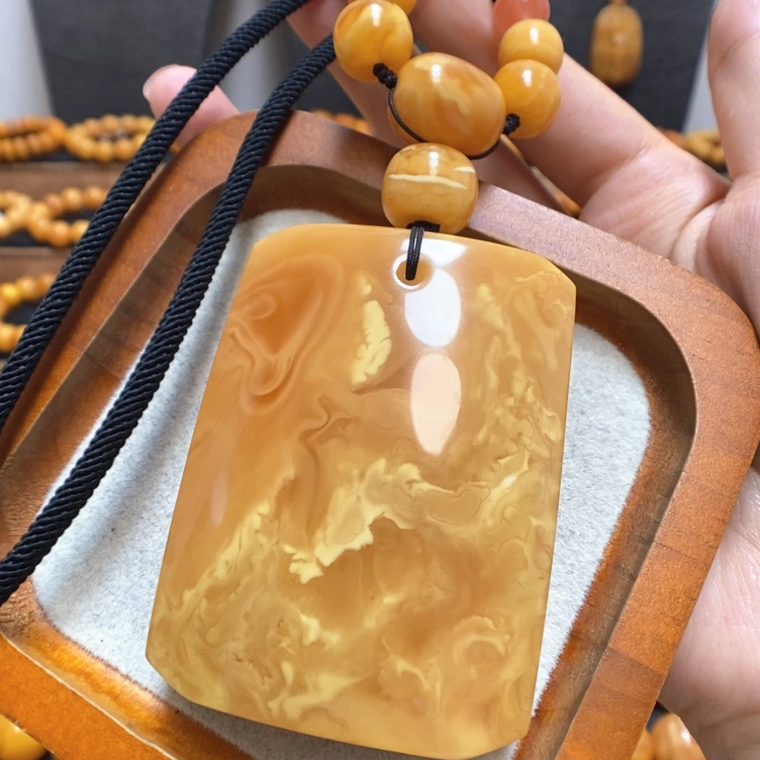蜜蜡颈饰未镶嵌蜜蜡