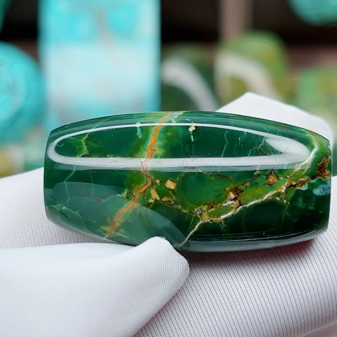 绿松石未镶嵌原矿绿松石