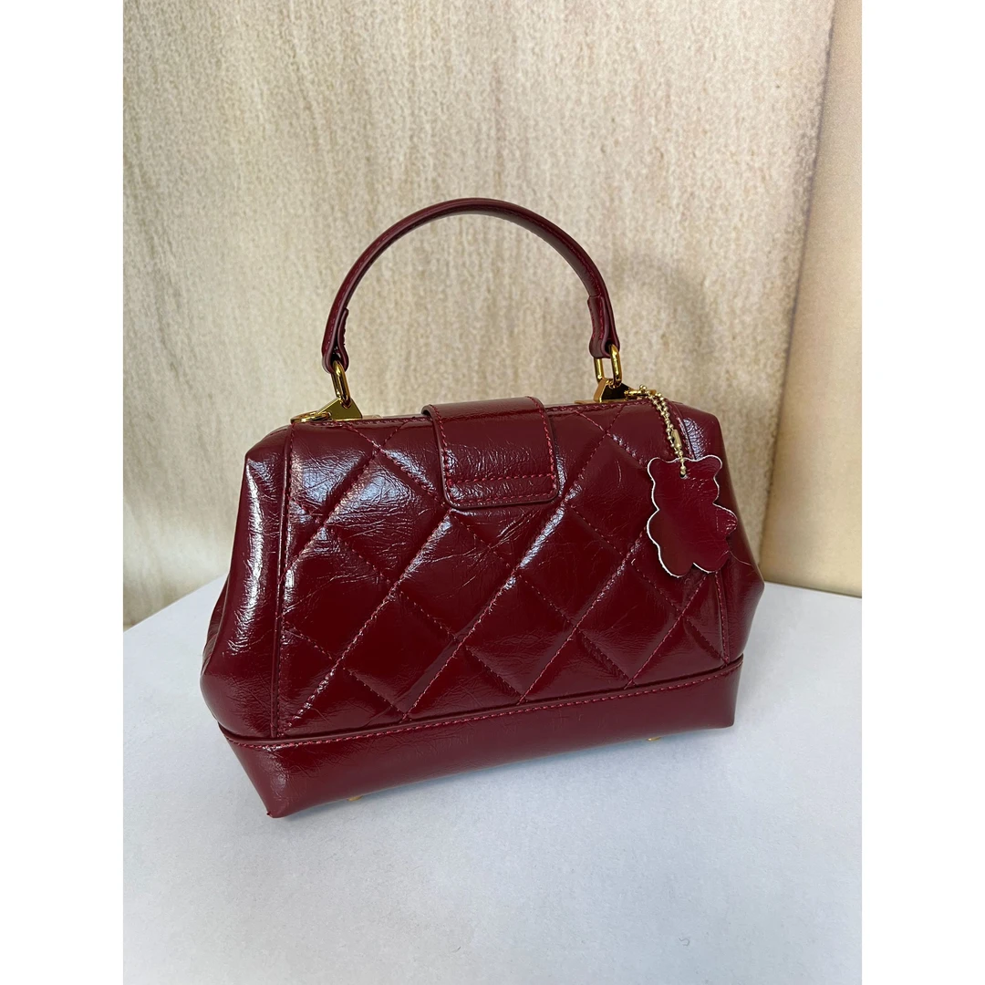 TOLEX2024新款手工大医时尚百搭女包红色