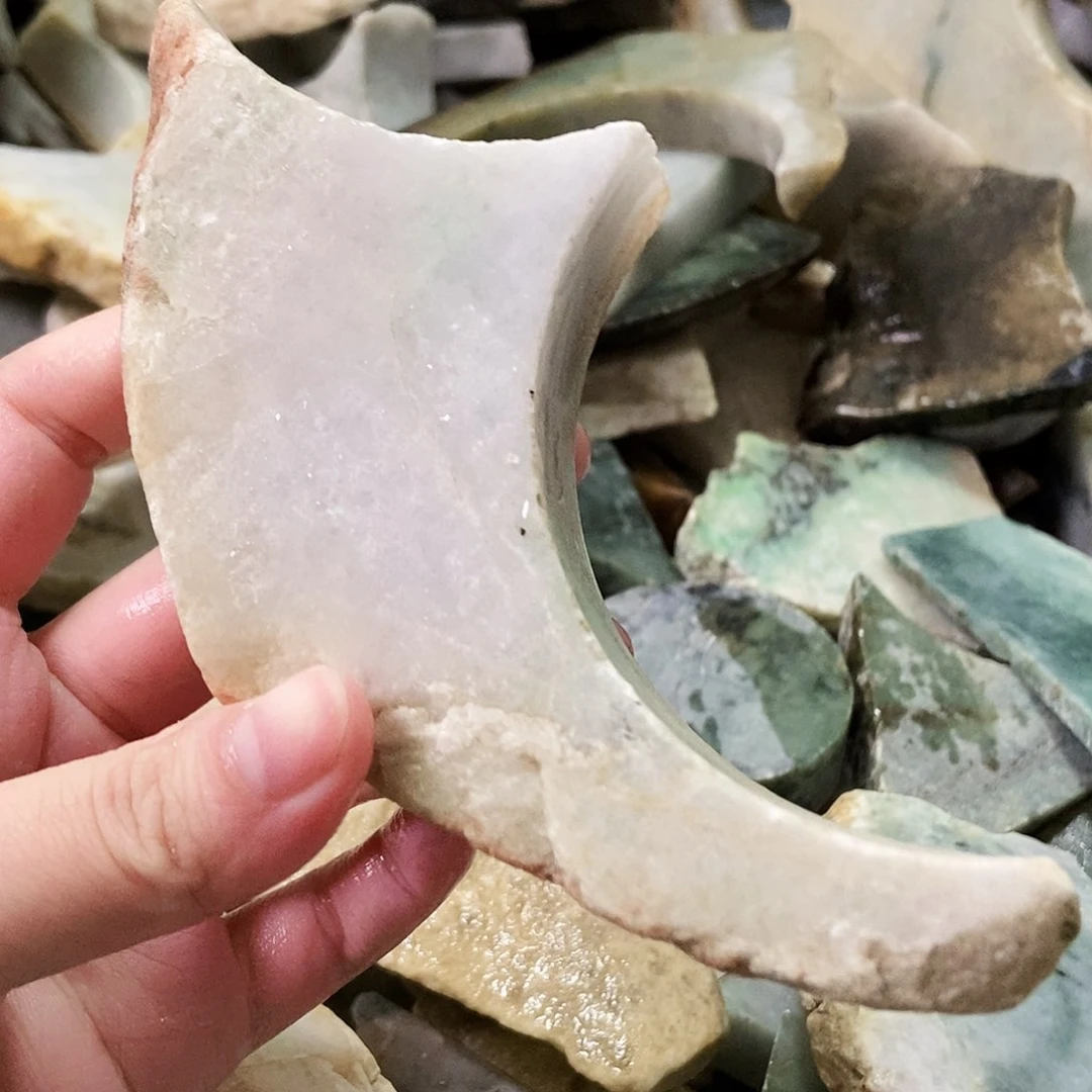 翡翠未镶嵌颈饰天然翡翠