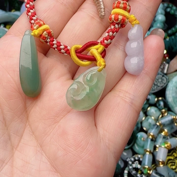 翡翠颈饰未镶嵌天然A货110