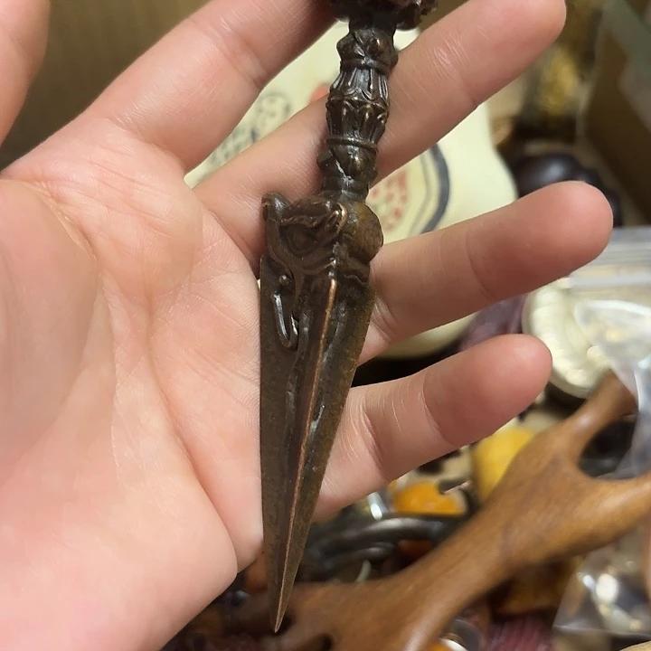 M***o黄铜工艺品手工雕刻技艺