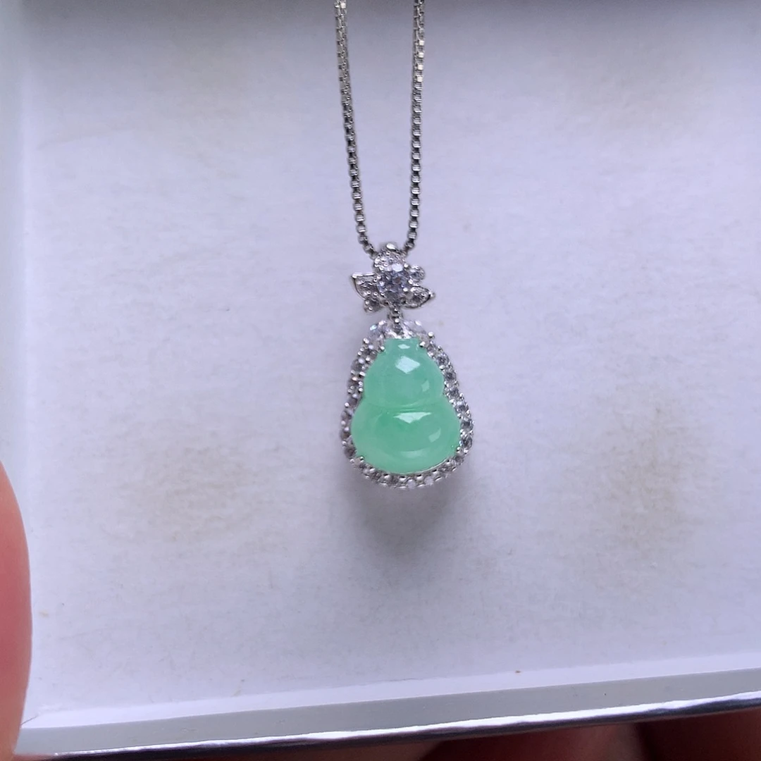 颈饰银S925镶嵌翡翠1111111