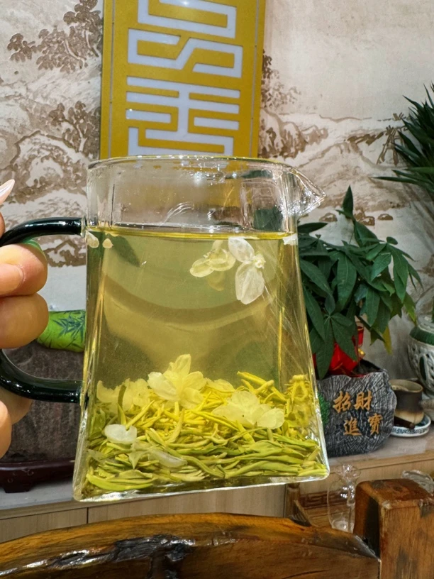 180飘雪浓香耐泡茉莉花茶