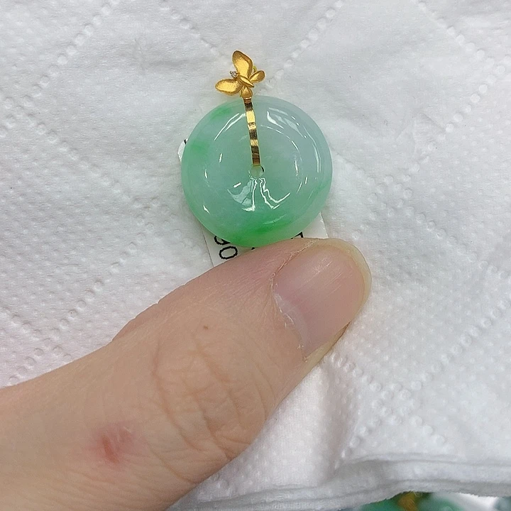 颈饰18K金镶嵌翡翠12356678899