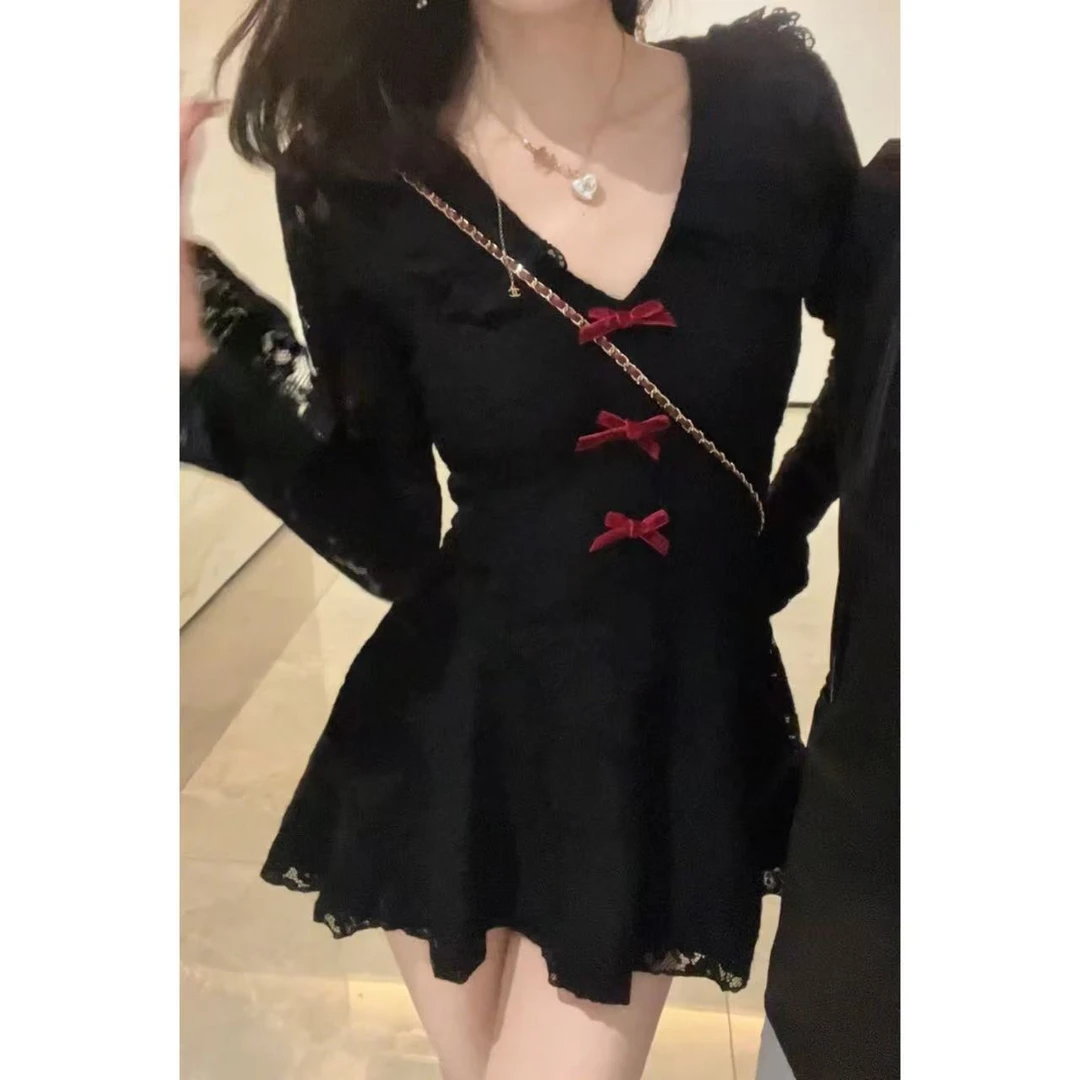 “蕾丝情话”Lu 法式甜欲蝴蝶结修身显瘦性感镂空长袖辣妹连衣裙