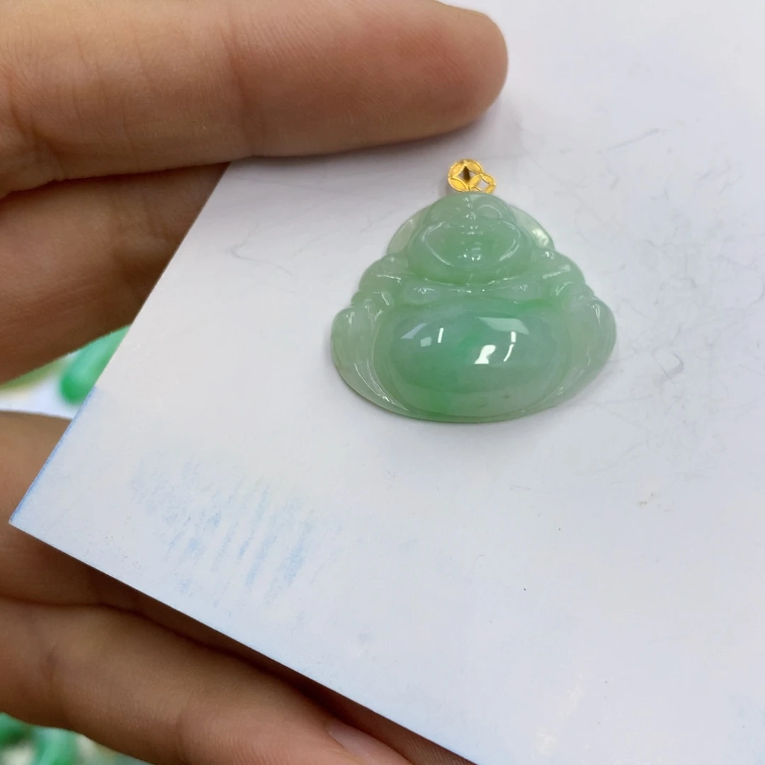 翡翠18K金镶嵌颈饰翡翠