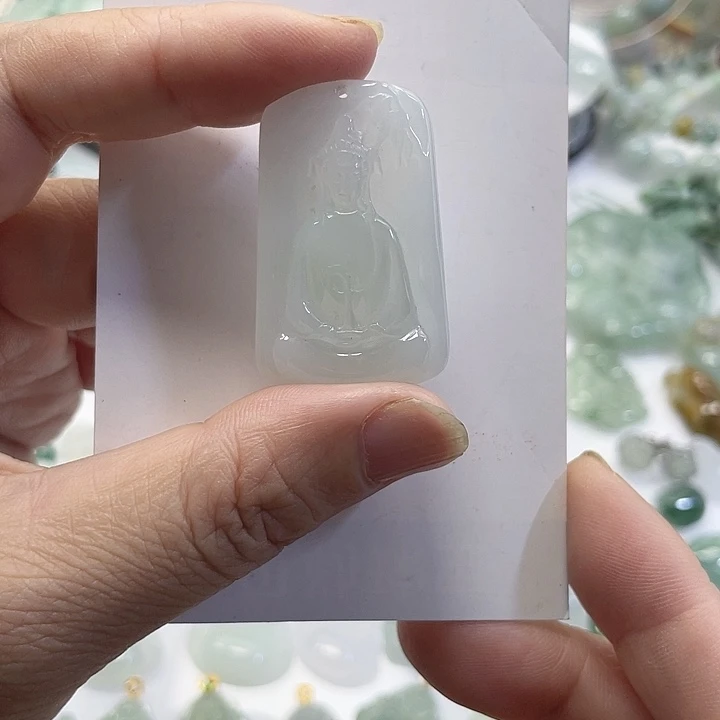 翡翠未镶嵌颈饰小观音