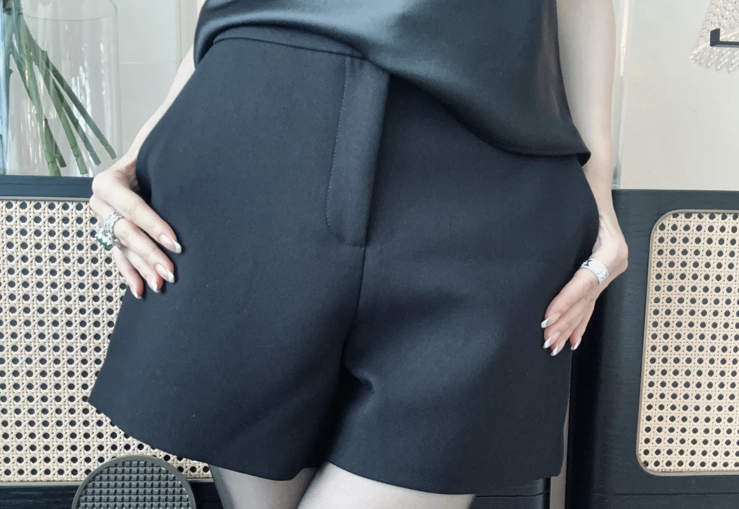 Betty Bairn【LIUHAHA 精选】潘多拉-羊毛混纺时髦短裤24B-BW6380