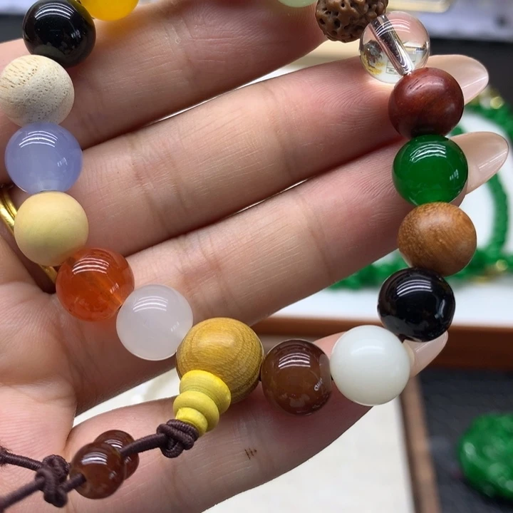 玛瑙/玉髓颈饰合金吊坠