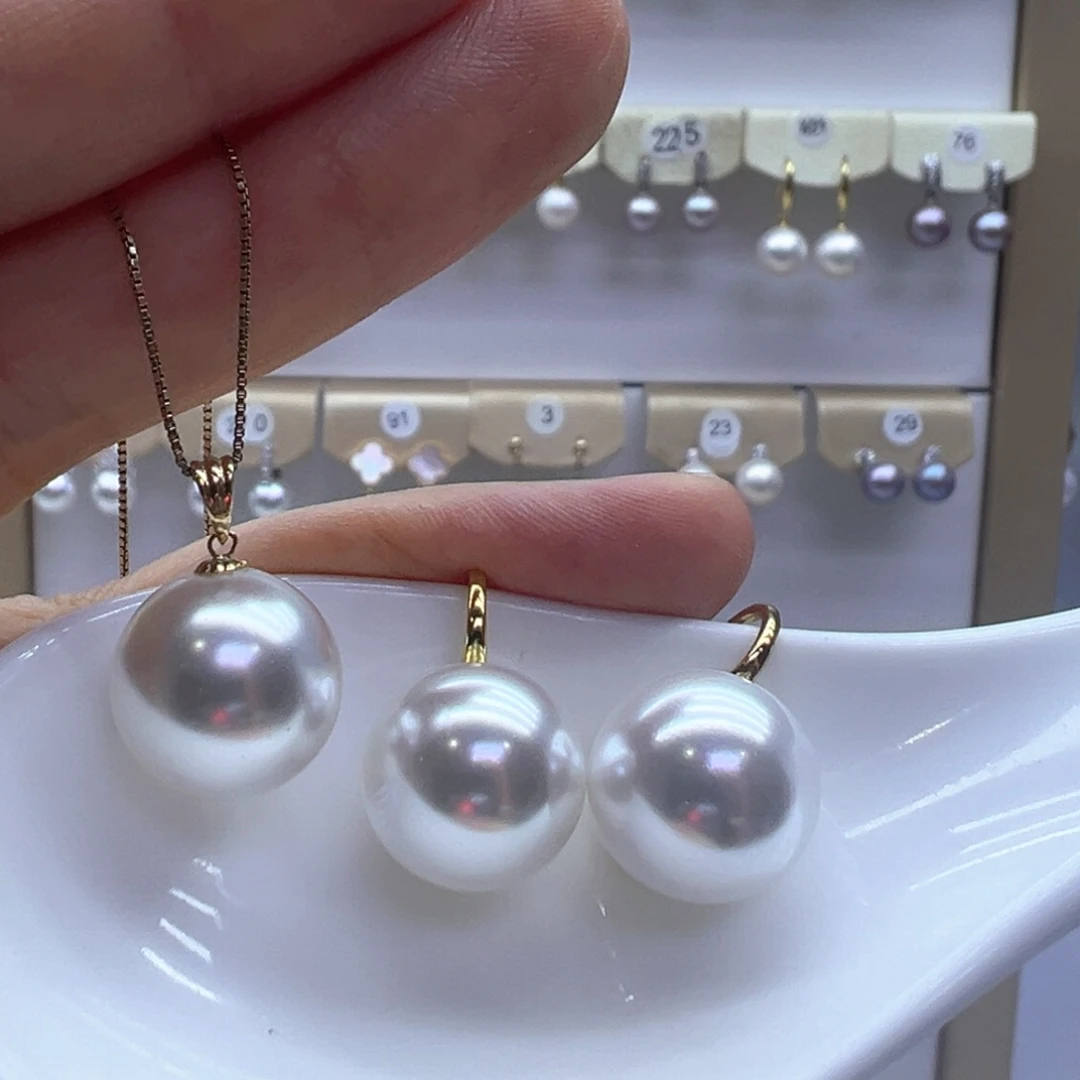 淡水珍珠18K金镶嵌吊坠(赠链)