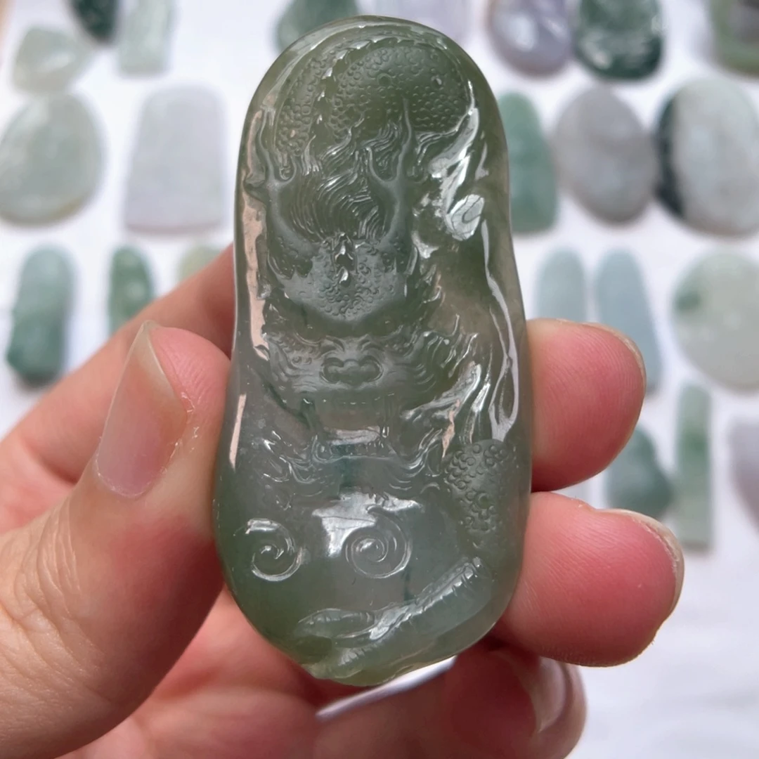 未镶嵌定制翡翠龙