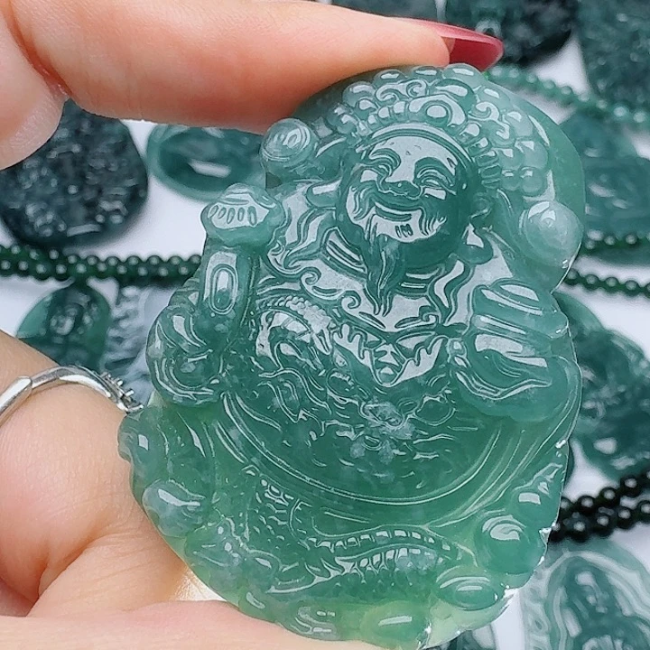 翡翠未镶嵌颈饰天然的A货翡翠多样性发其一