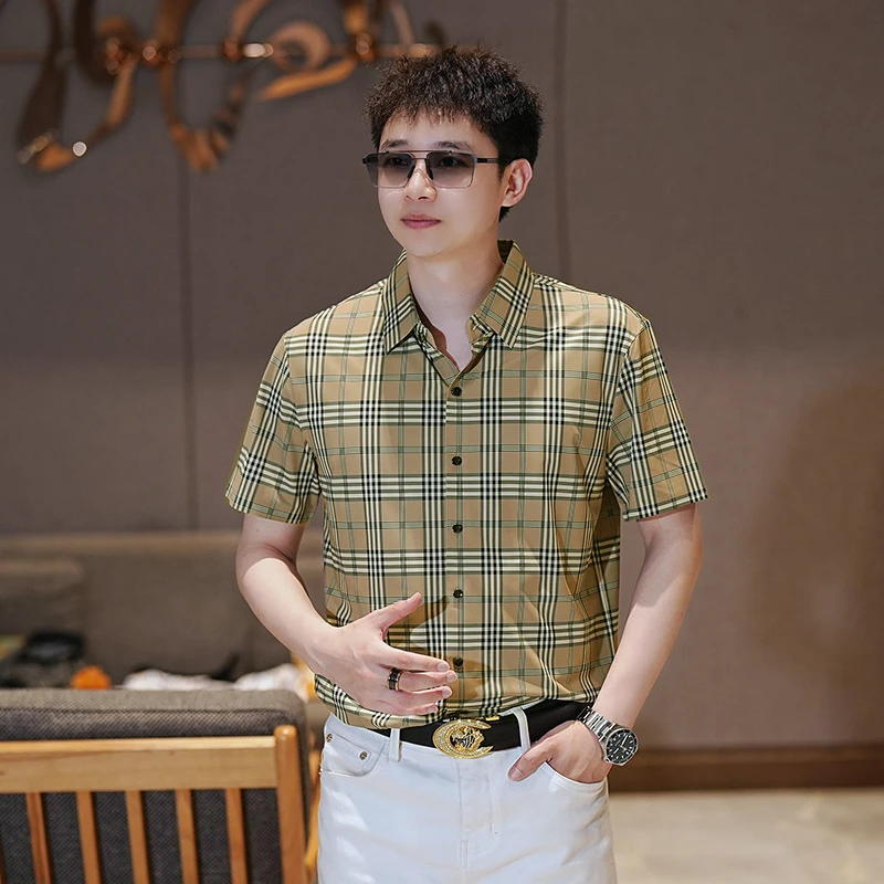男士夏季新款冰丝商务修身条纹短袖衬衫休闲百搭薄款翻领时尚衬衣