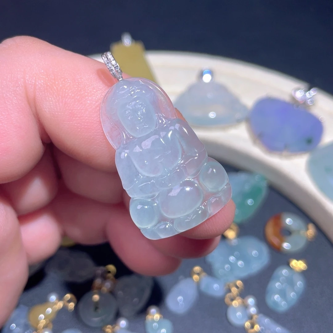 翡翠18K金镶嵌颈饰翡翠