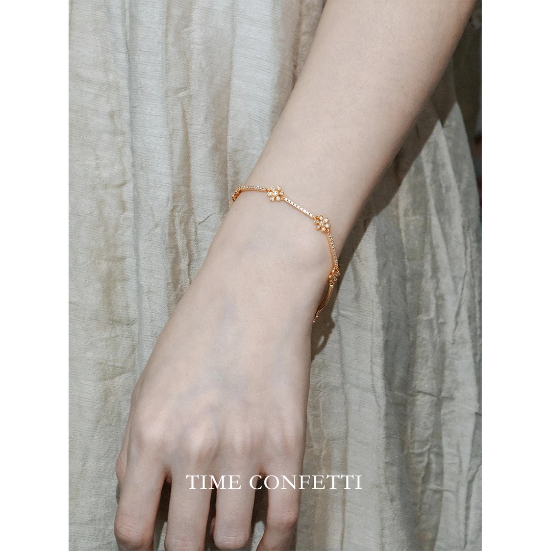 黄铜手链 镀K金【孙二娘】气质法式简约百搭小花手链TC 10249