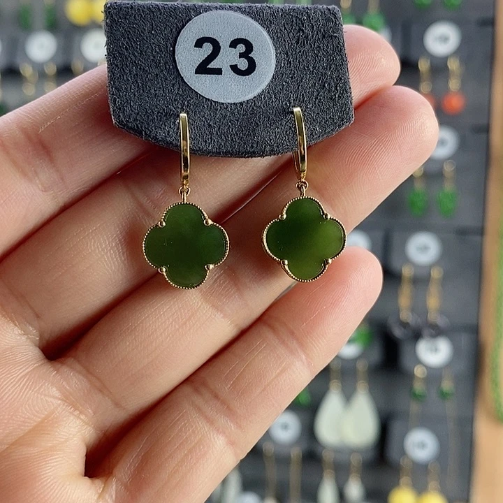 和田玉耳饰18K金镶嵌