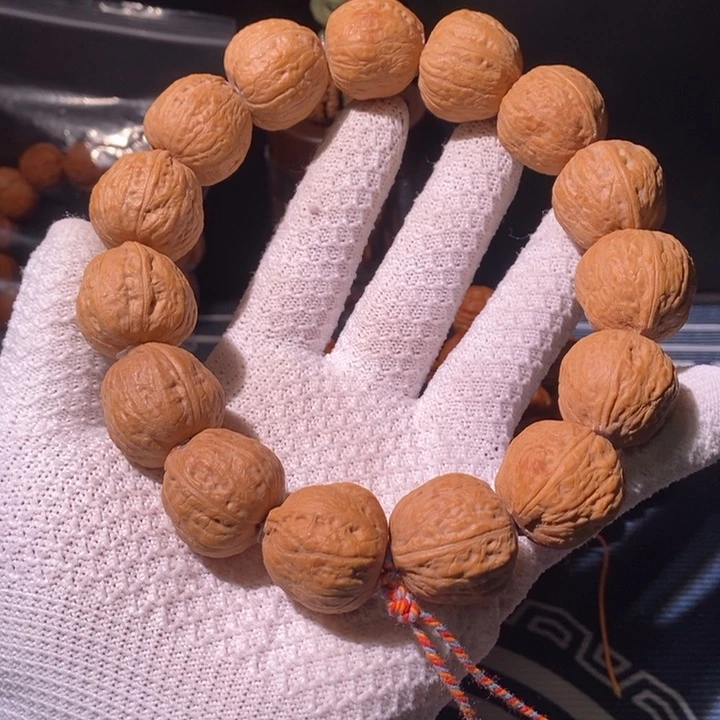 手串文玩核桃……8