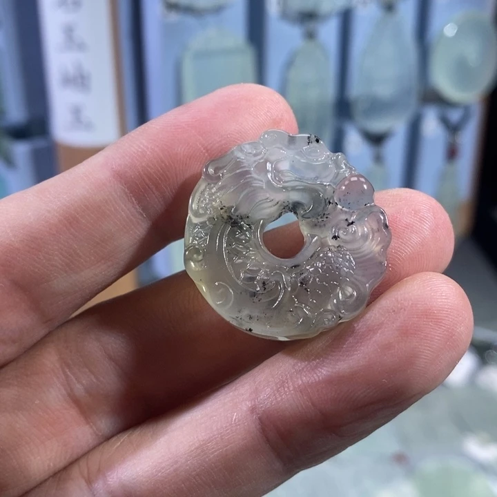 岫玉未镶嵌吊坠吊坠