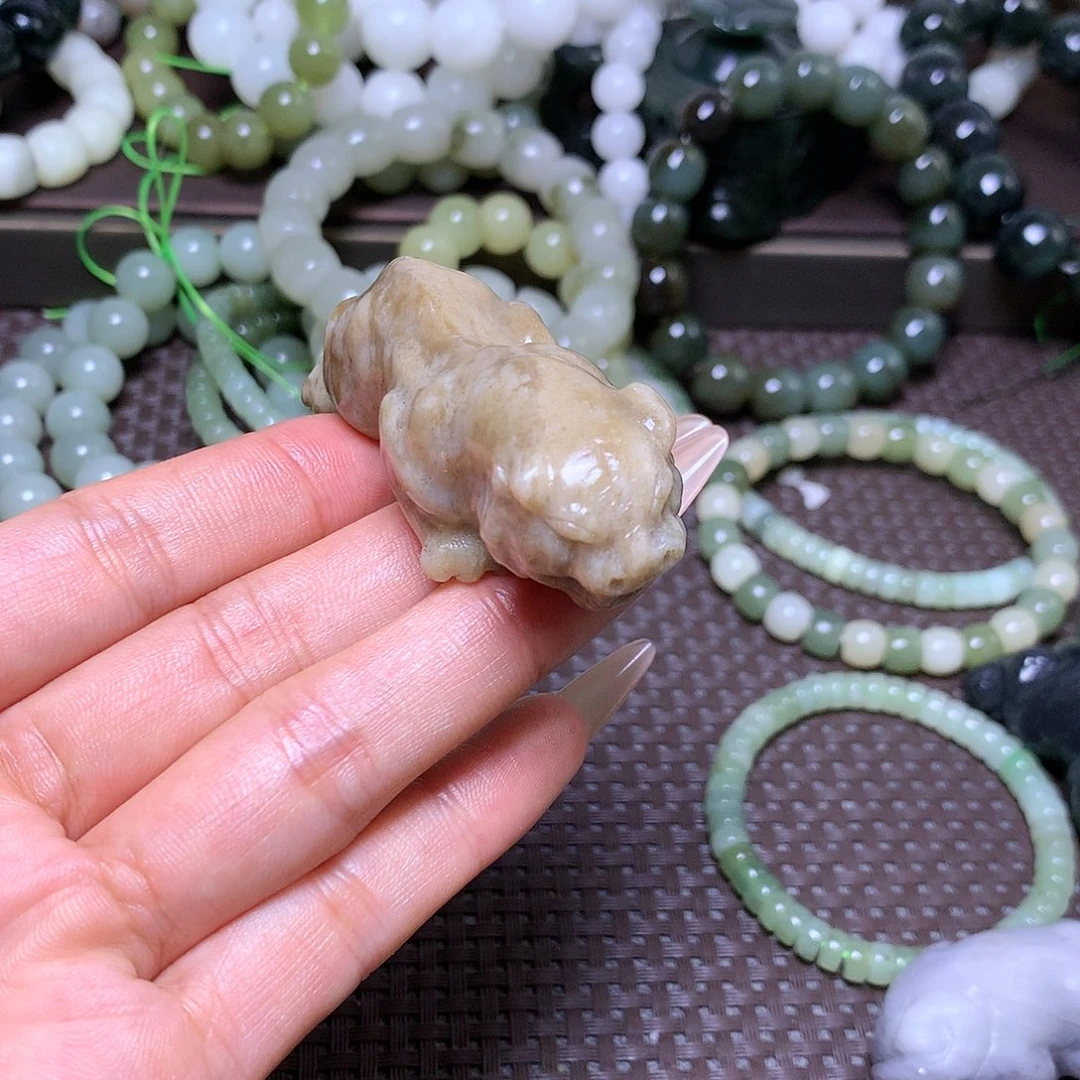 【闪购商品】颈饰未镶嵌和田玉