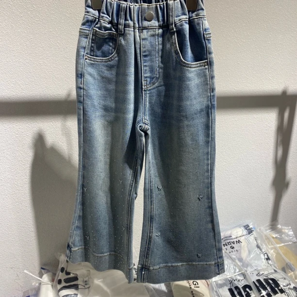 2238儿童满钻牛仔裤