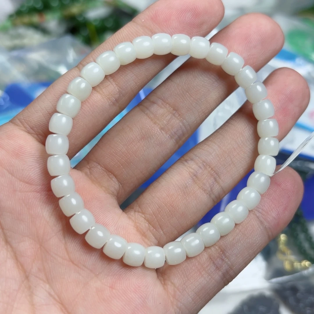 和田玉手链未镶嵌