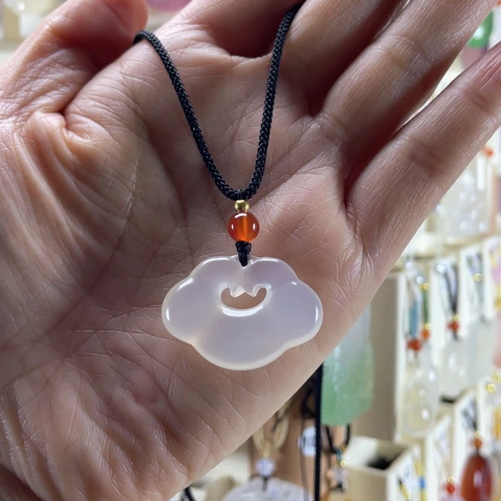 玛瑙/玉髓颈饰未镶嵌小**?