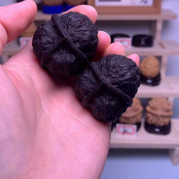 把件文玩核桃61三棱地闷36尺