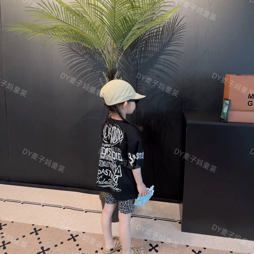 现货MZ.儿童中性潮牌宽松满印字母夏季薄款短袖T1851