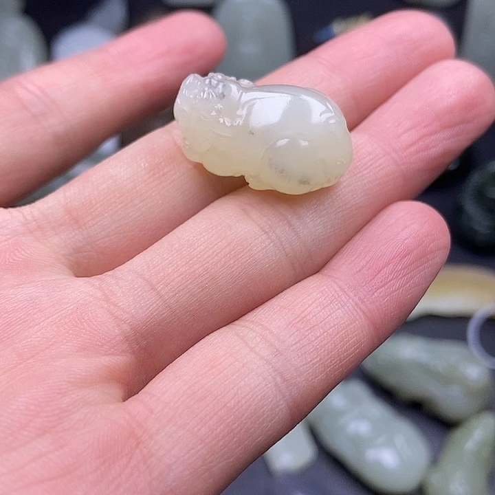 未镶嵌和田玉挂件