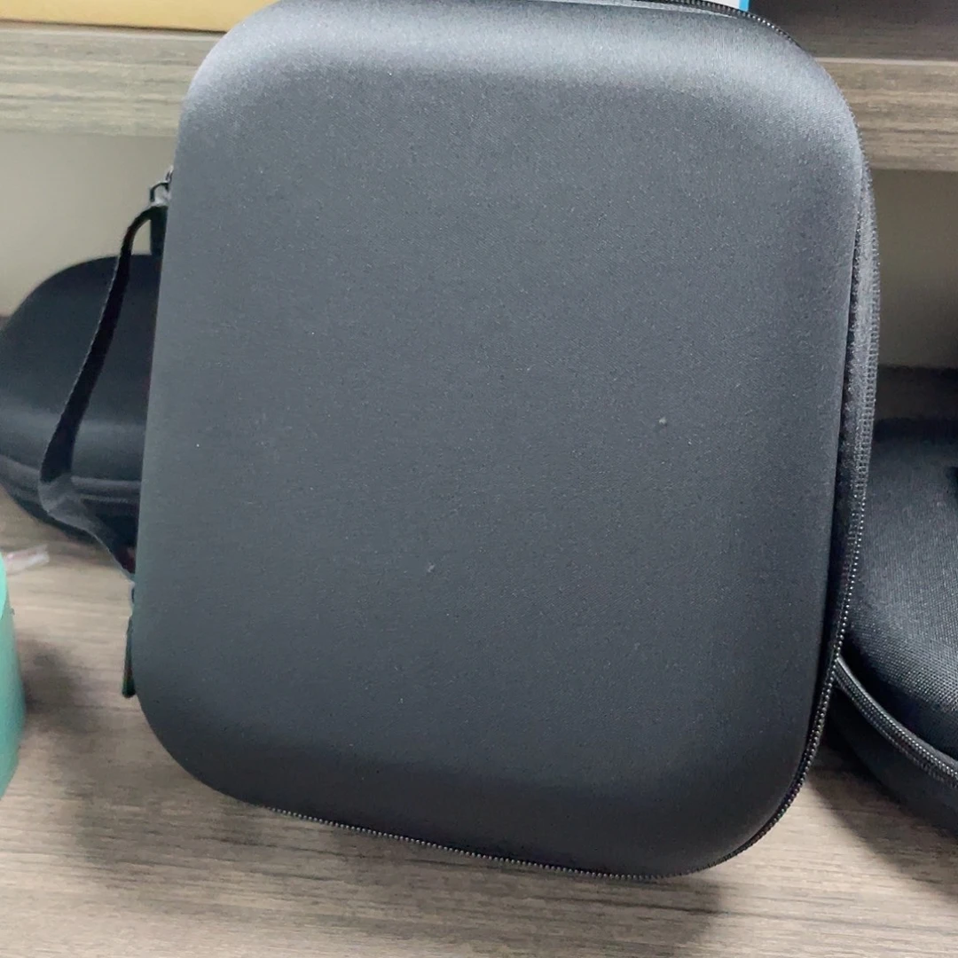 黑色头戴耳机包头戴耳机包