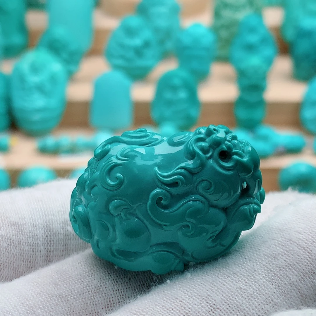 绿松石未镶嵌貔貅