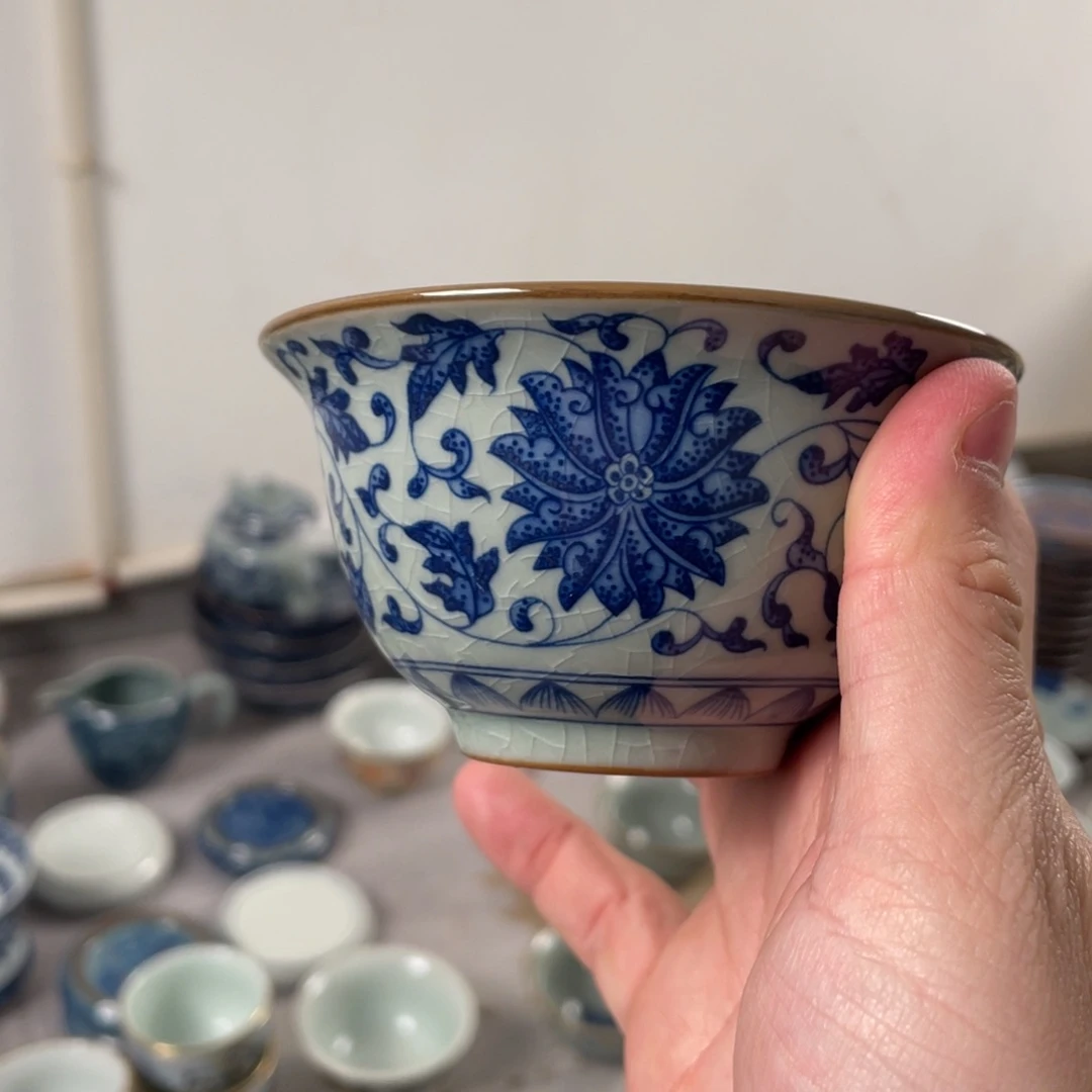 杯缠枝莲老淘泥压手杯微瑕