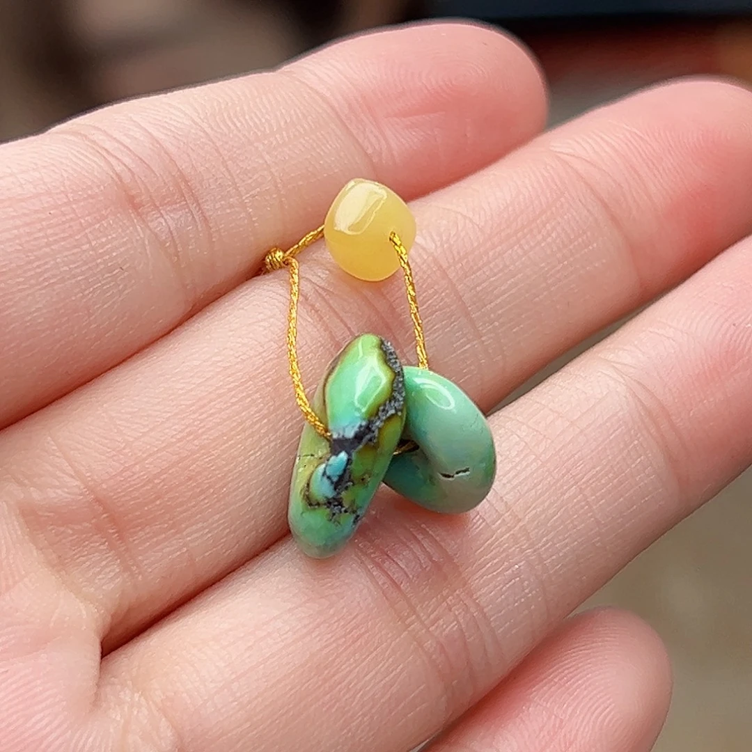 蜜蜡未镶嵌珠宝奇石