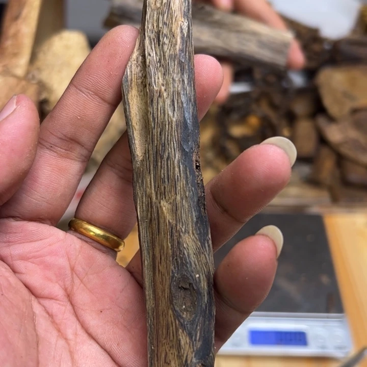 沉香碎屑沉香12克