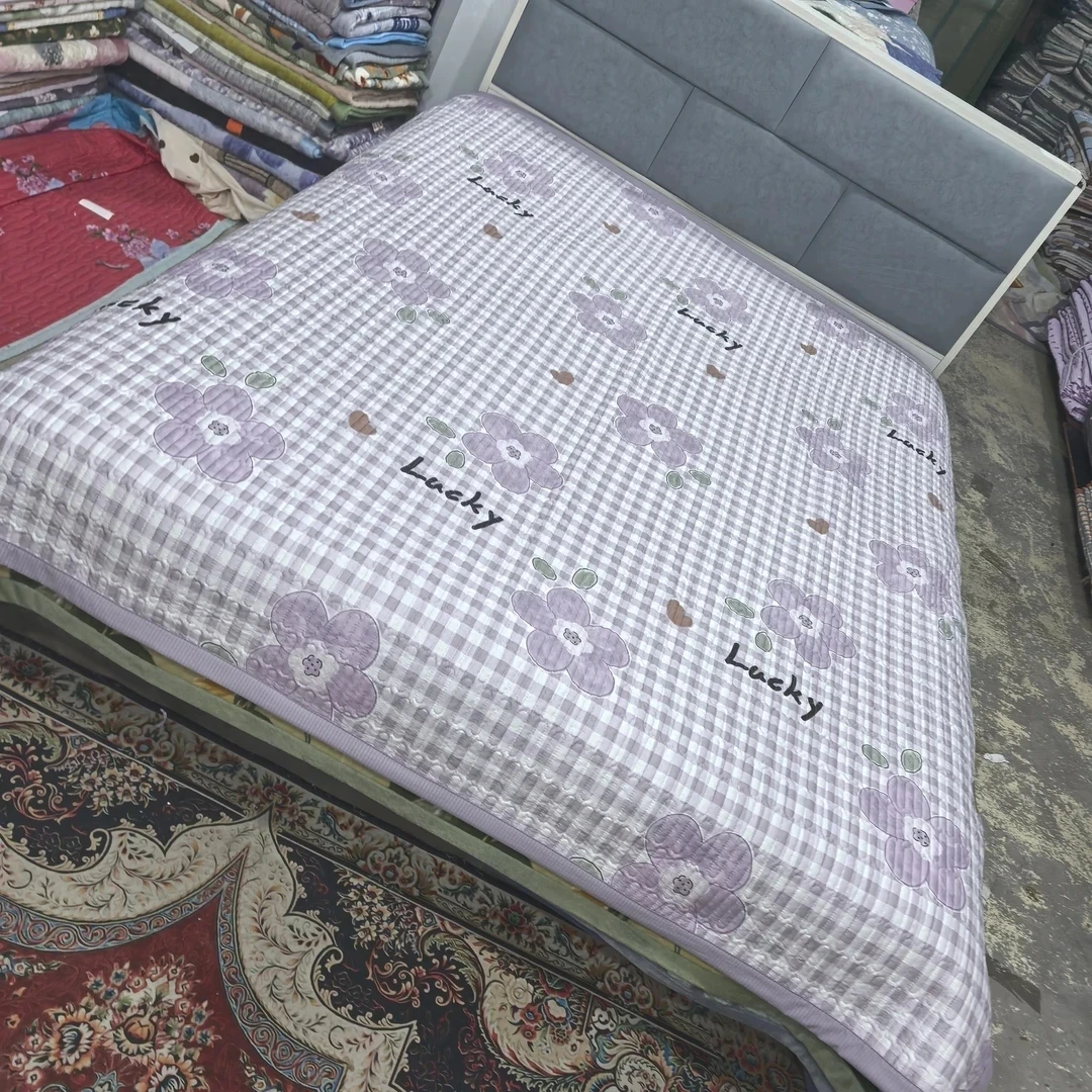 莫小柔宽边床盖《紫色格大花朵》2米✕2.3米