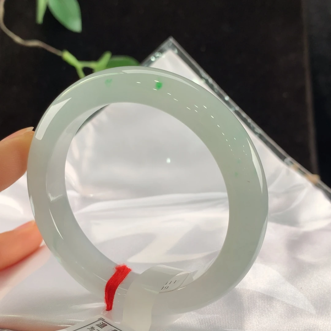翡翠手镯未镶嵌111-0149