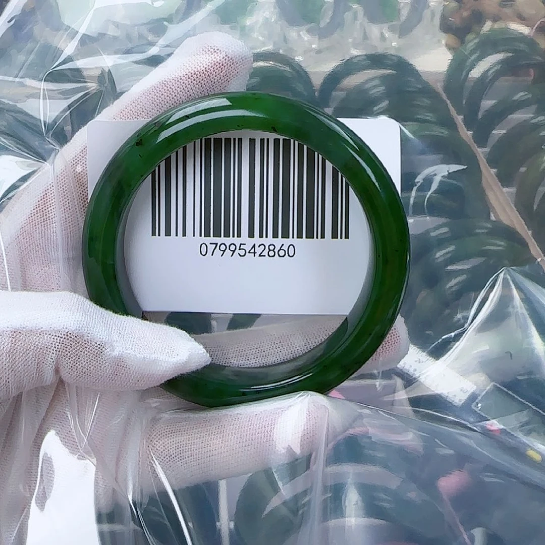 和田玉（碧玉）手镯未镶嵌60