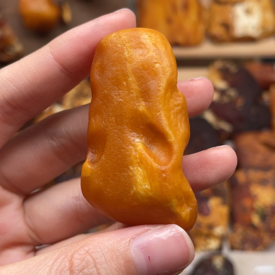 琥珀未镶嵌珠宝奇石