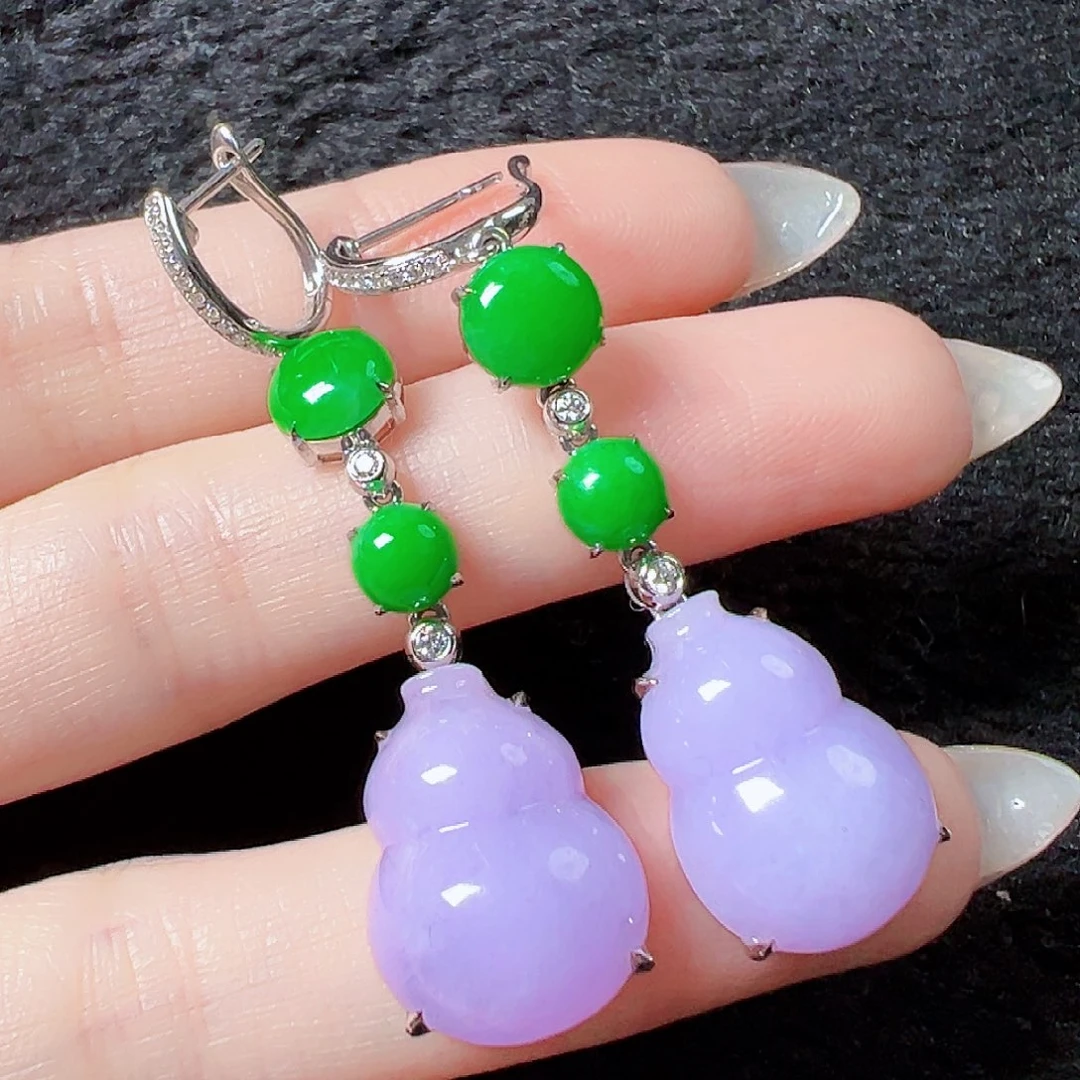 翡翠耳饰18K金镶嵌签收后24小时鉴赏期，过时不退