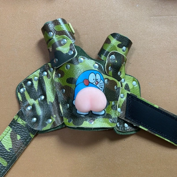 飞雪护手蝙蝠侠钢板护手弹弓全包防护牛皮手套新款，渔具用品