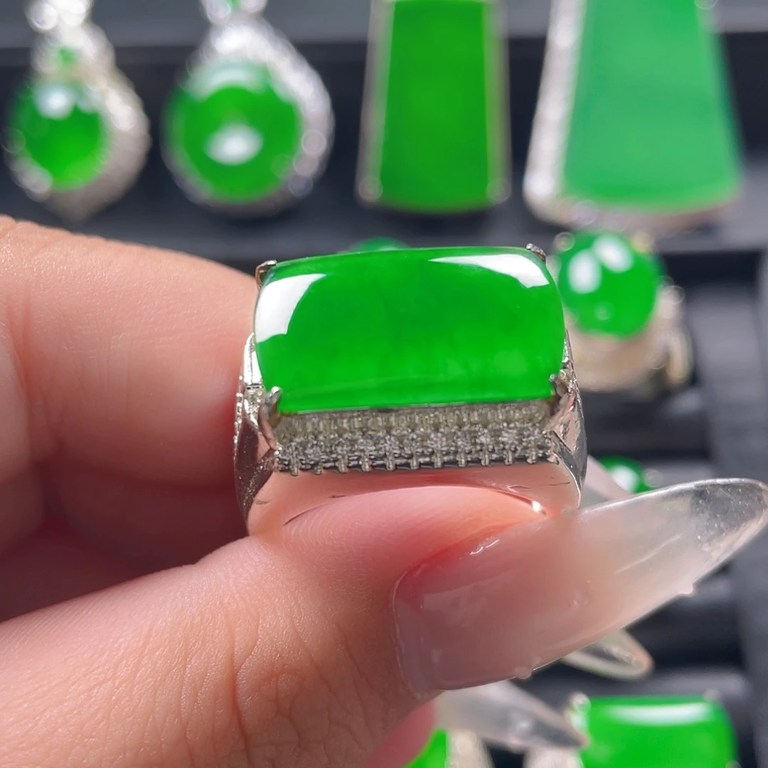 未镶嵌戒指翡翠大马鞍