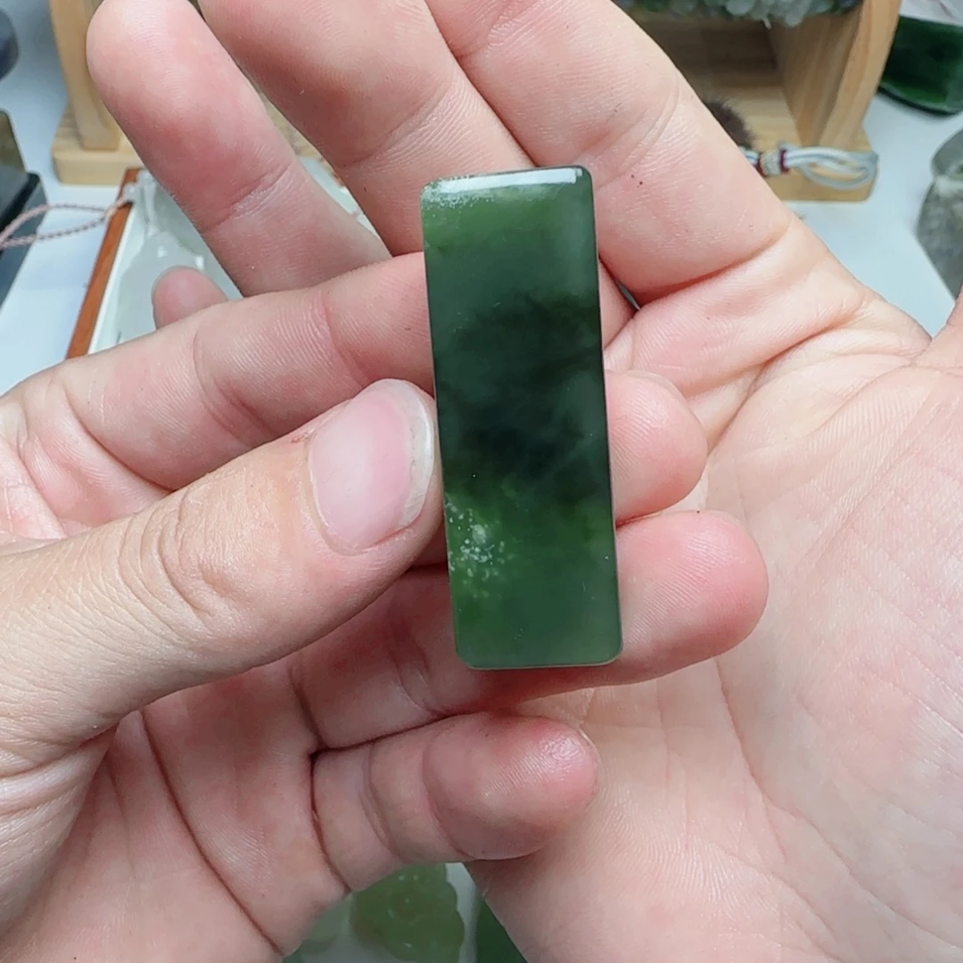 和田玉未镶嵌珠宝半成品