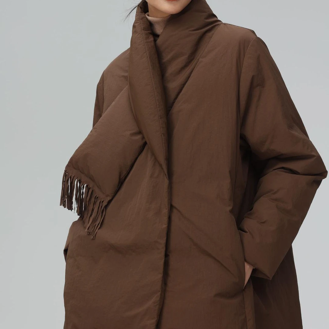 8821泽龙奶奶冬季设计感长款过膝羽绒围巾款羽绒服