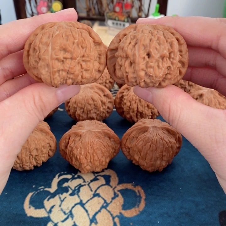 文玩核桃把件白狮子42