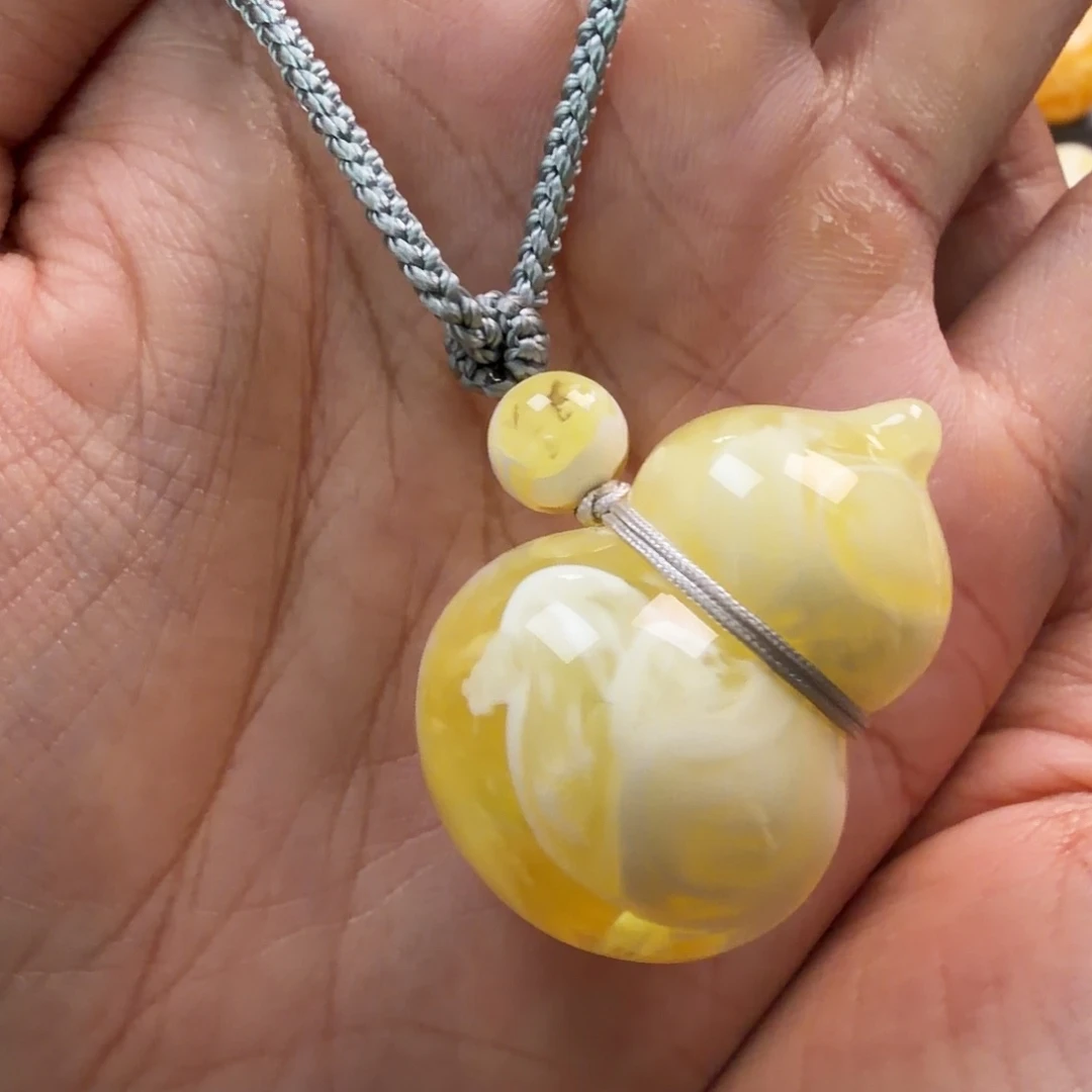 琥珀未镶嵌珠宝奇石13g