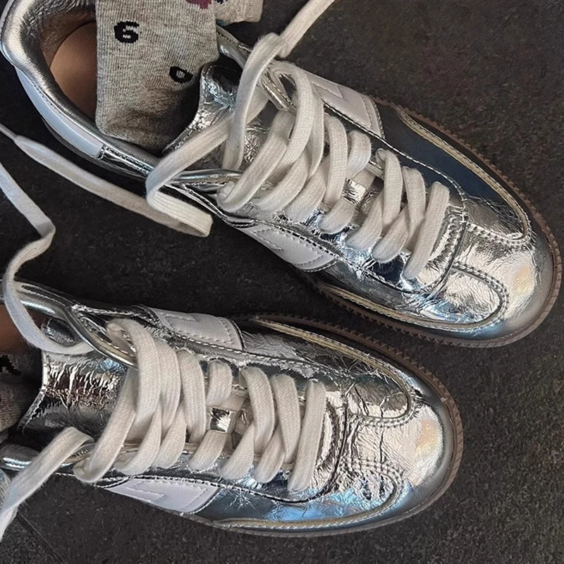 百搭平底银色德训鞋女2025春季新款运动休闲小白鞋超火板鞋