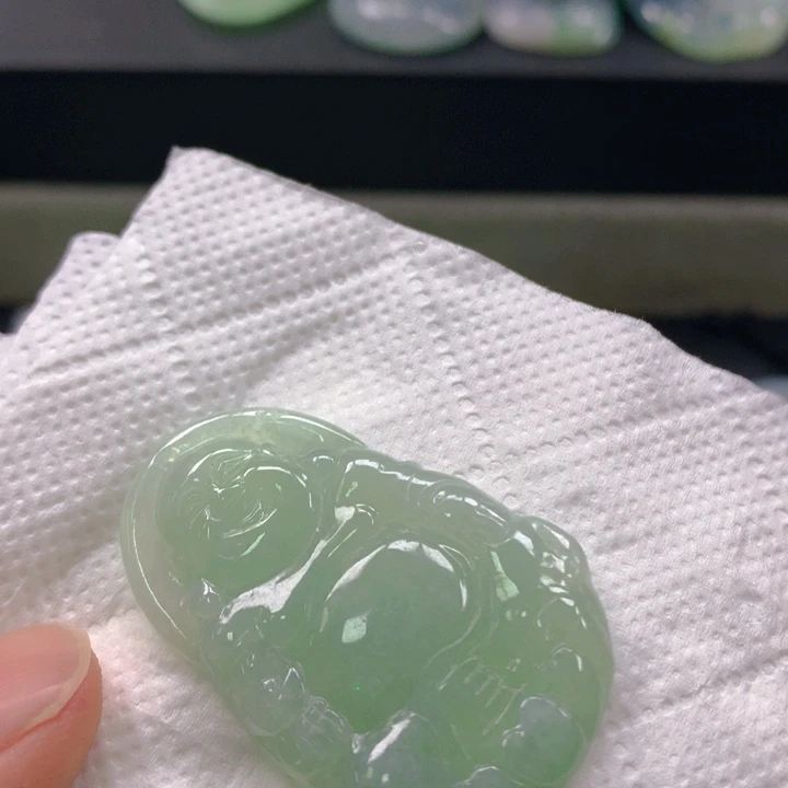 翡翠铂Pt900镶嵌颈饰翡翠