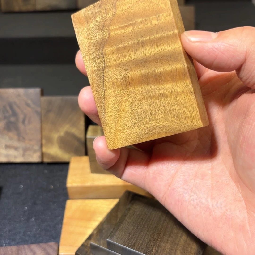 金丝楠一**鼠金丝楠木一物一拍