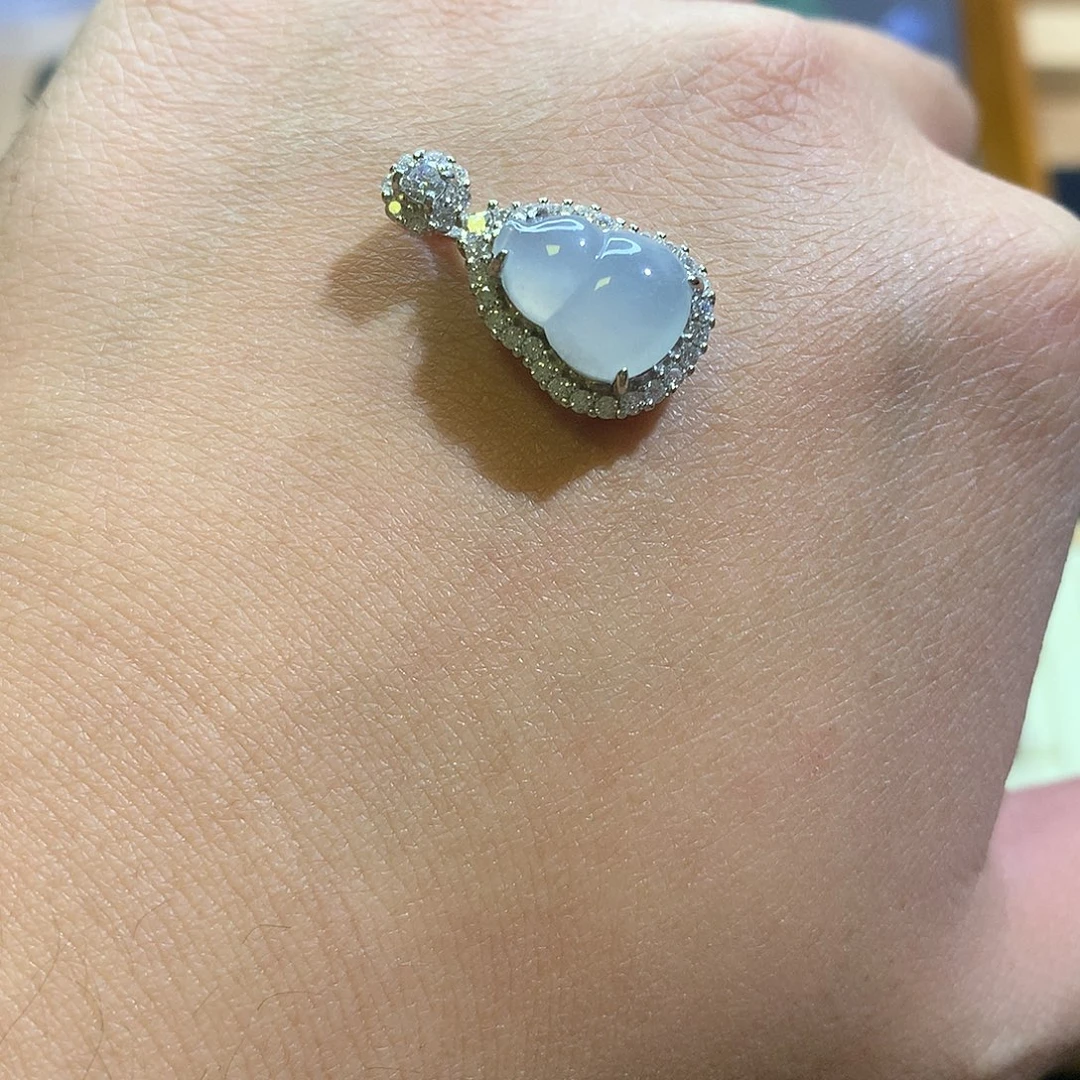 翡翠银S925镶嵌颈饰葫芦